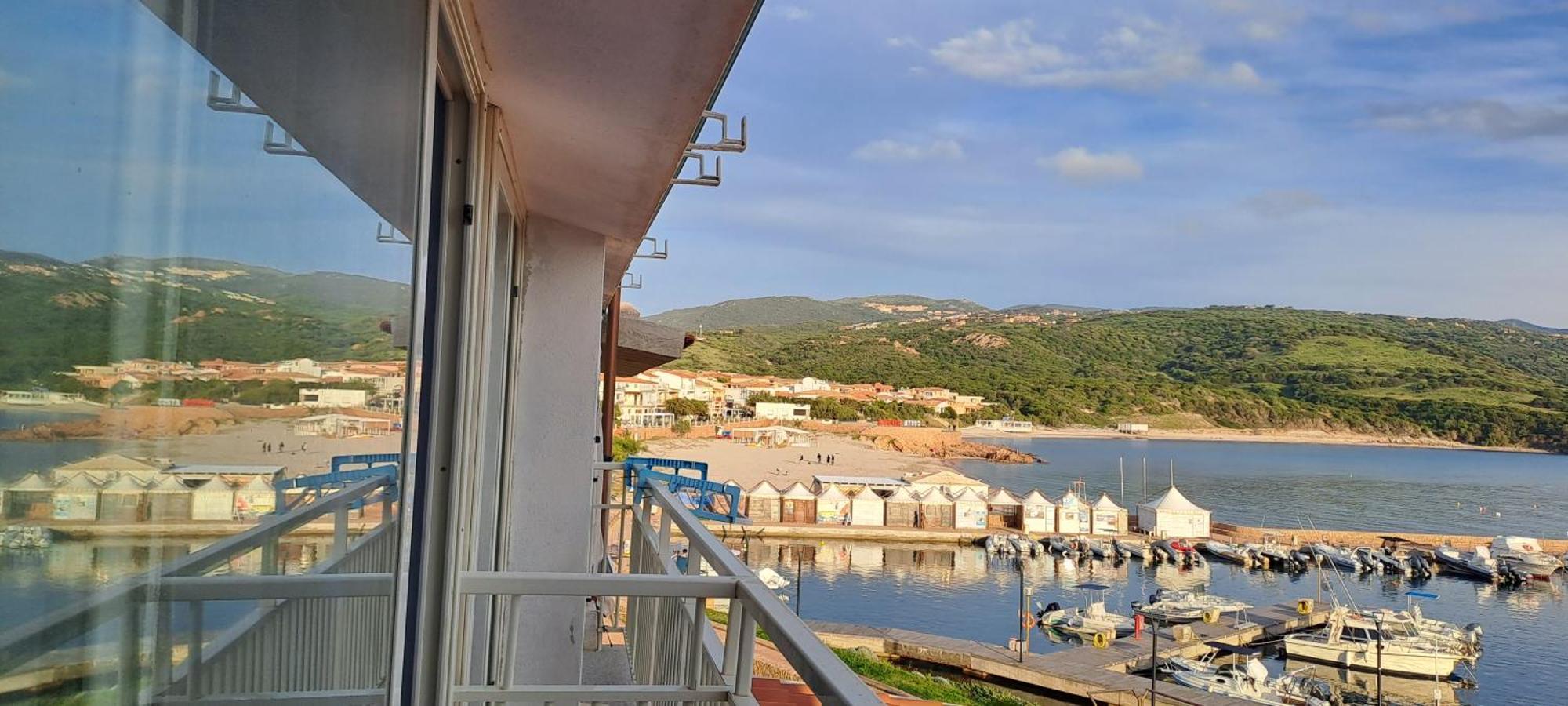 Fronte Mare Bella Vista Apartment อิโซลา โรสซา ภายนอก รูปภาพ
